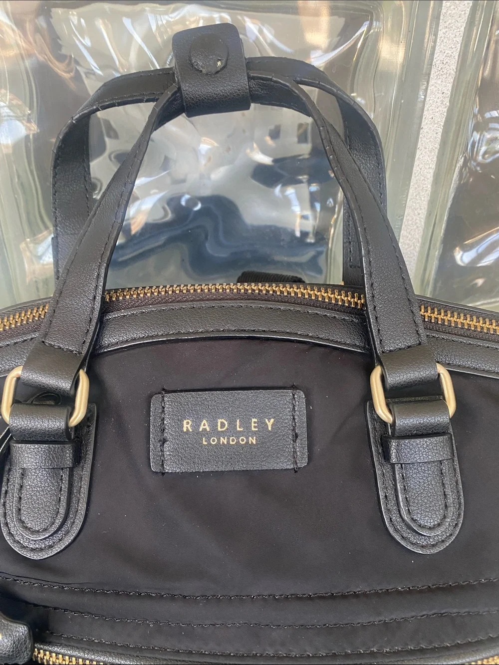 RADLEY LONDON sleek black